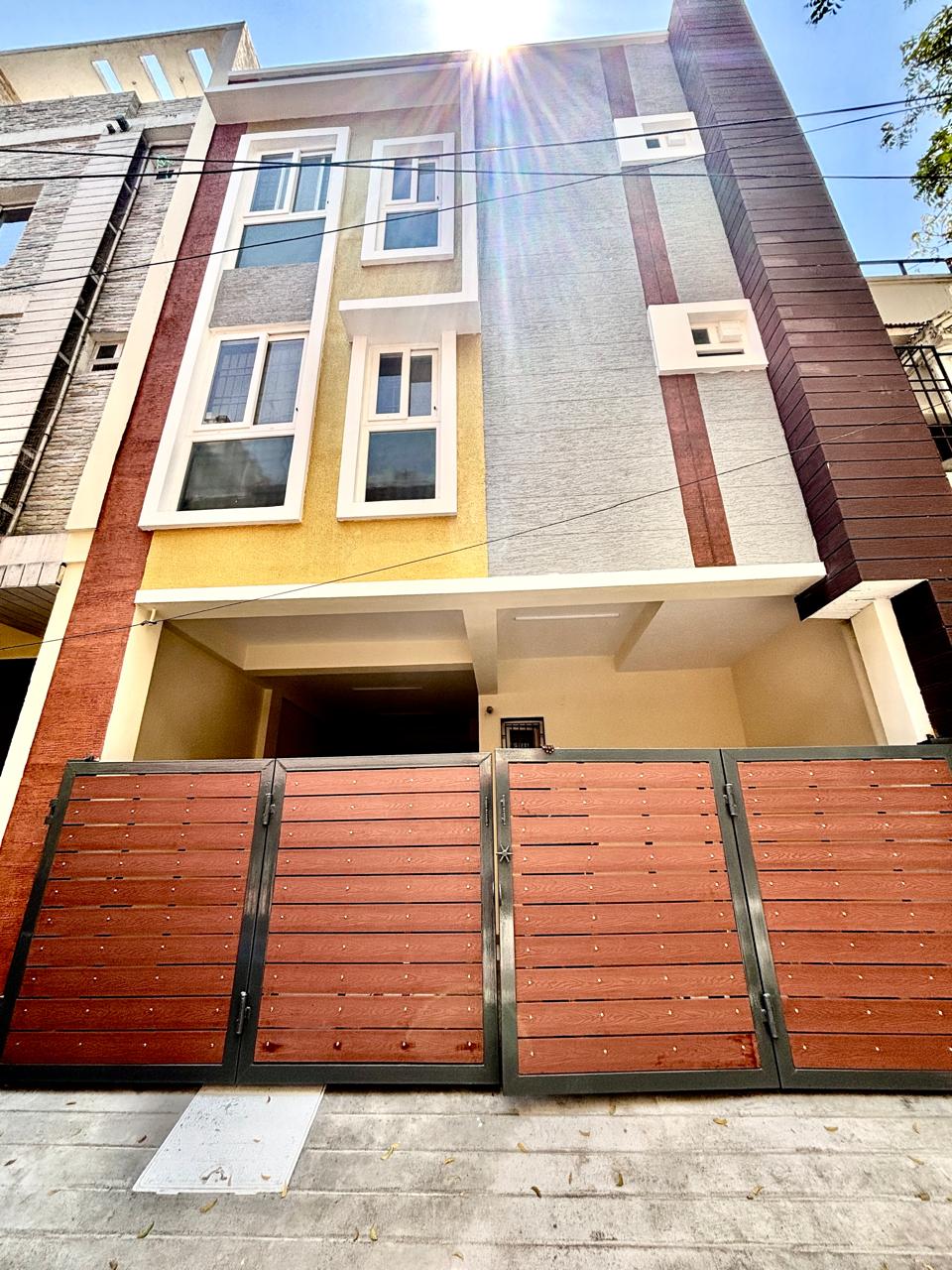 SS Ladies Hostel - Anna Nagar in 41, 9th St, Near Kage Gym, Z Block, 5th Avenue, Anna Nagar, Chennai, Greater Chennai, Tamil Nadu 600040, Chennai